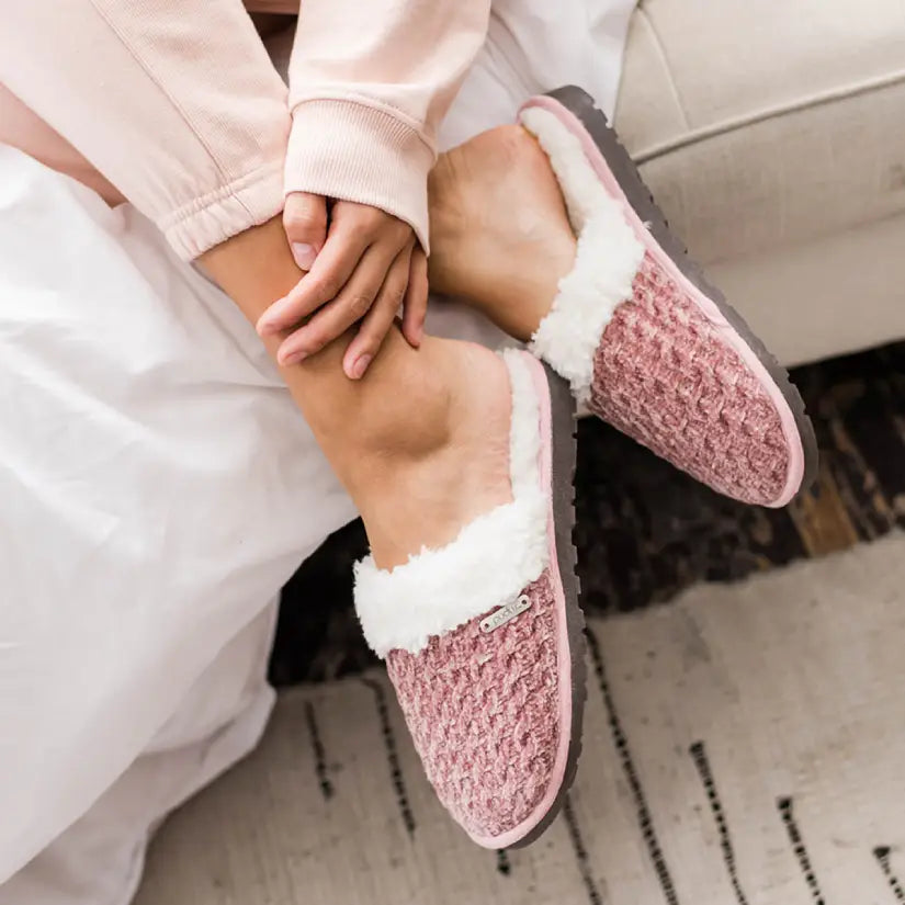 Creekside Slide Slippers | Cable Knit Elderberry