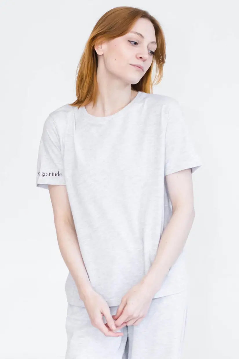 Lilac Classic T-Shirt | Mindfulness x Gratitude | Pebble Grey