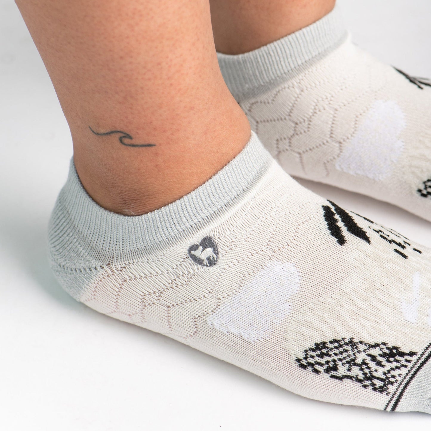 Bamboo Socks | Everyday Ankle | Wild At Heart Quiet Grey