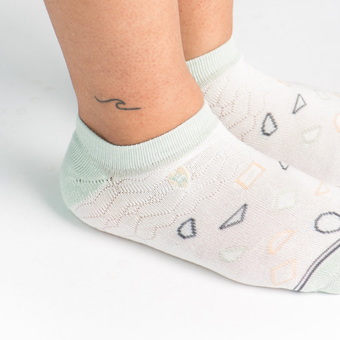 Bamboo Socks | Everyday Ankle | Splash Star White