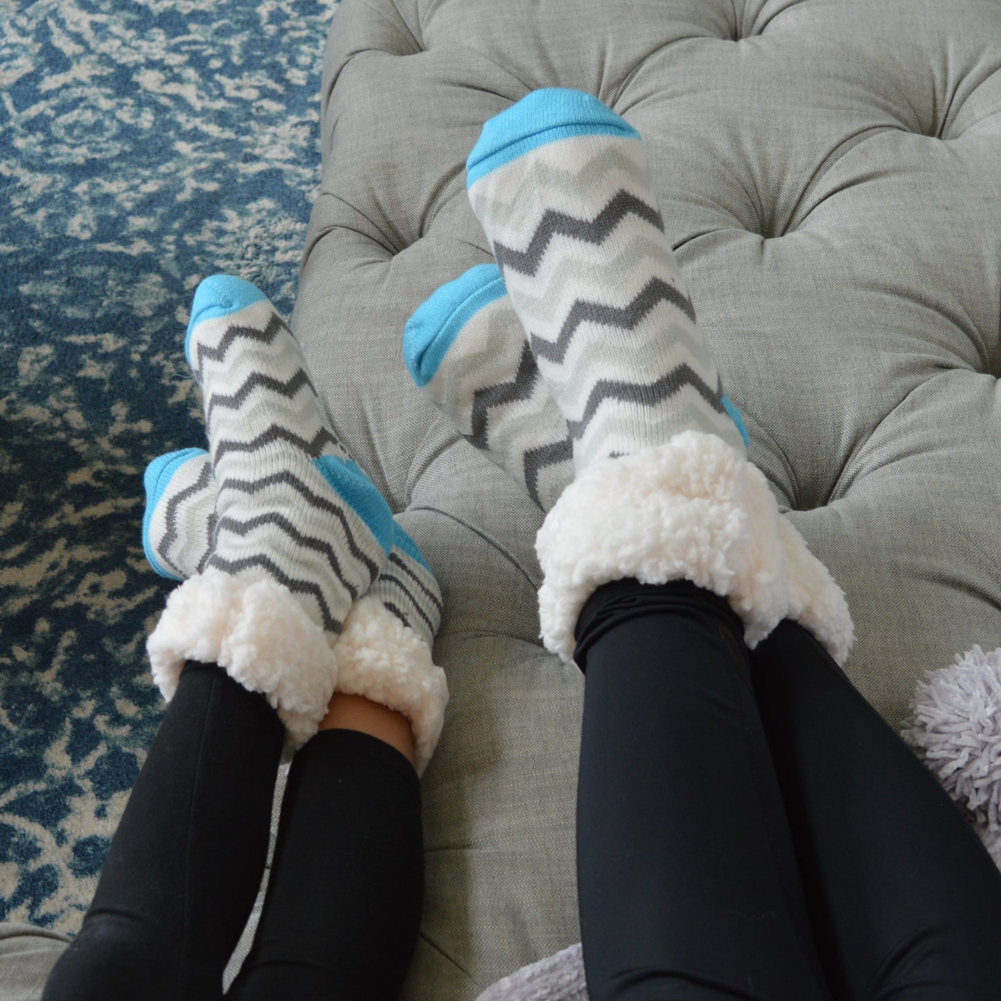 Pudus Cozy Winter Slipper Socks for Kids with Non-Slip Grippers and Faux Fur Sherpa Fleece -  Boy and Girl Fuzzy Socks (Ages 4-7)