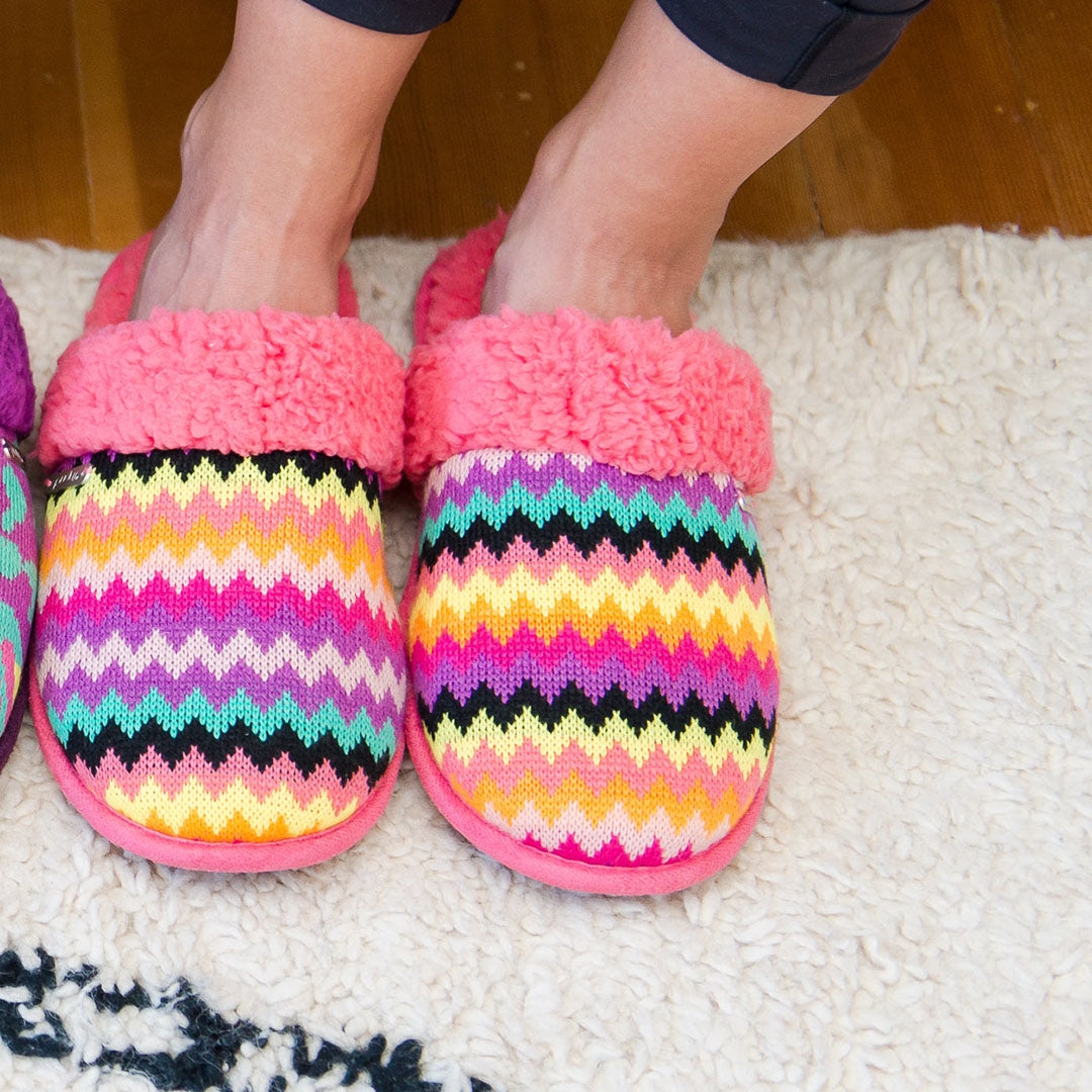 Creekside Slide Slippers | Brights Coral Chevron