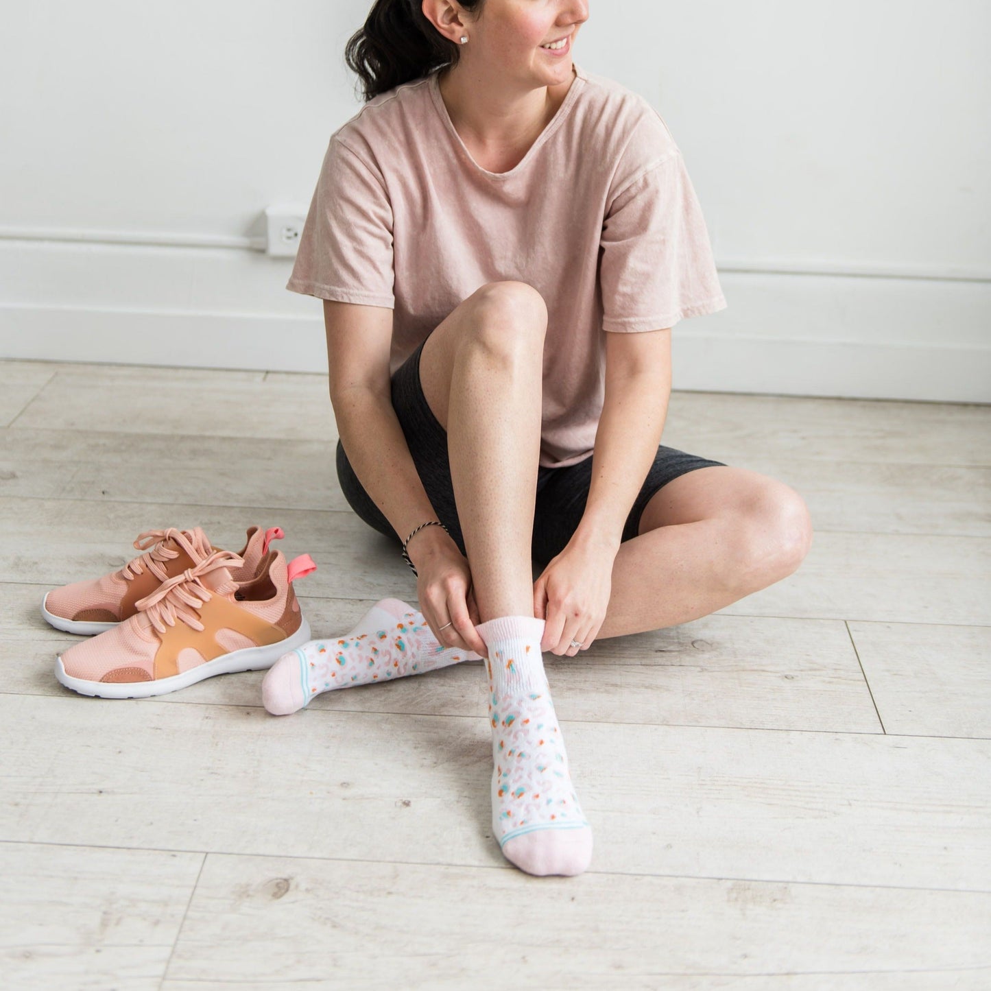 Cushioned Socks | Comfy Quarter Crew | Catarina Pink